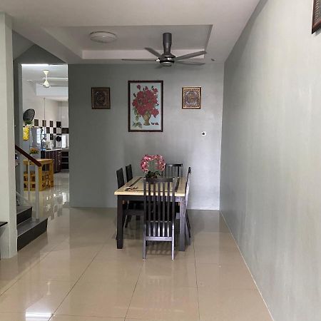 Makmur Homestay تايبينغ المظهر الخارجي الصورة